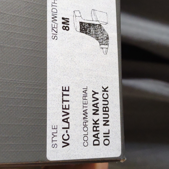 Vince Camuto Dark Navy Blue heels - Picture 8 of 8